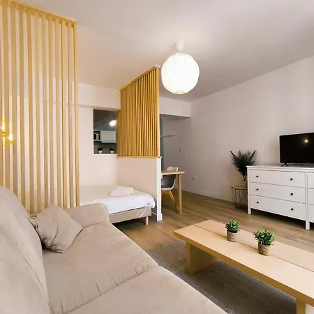 Large Bright ポアティエ